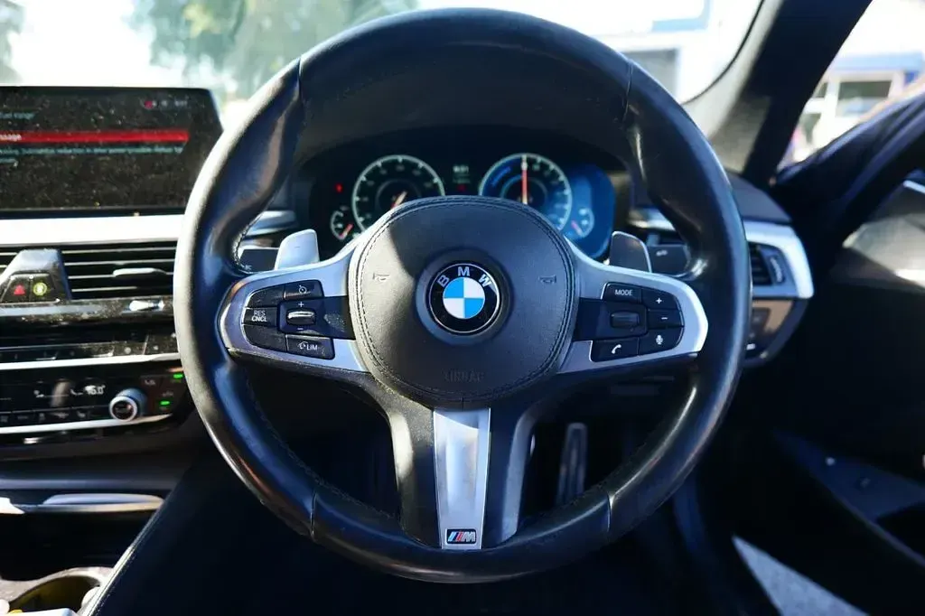 Used BMW 530e M Sport 252 HP (185 kW) 2019 Grey Sedan