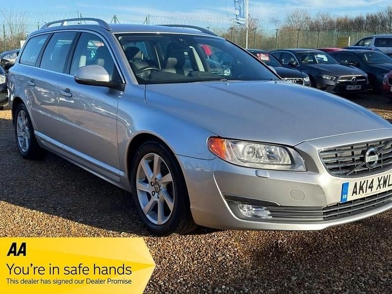 Used Volvo V70 SE Lux 115 HP (84 kW) 2014 Silver Estate