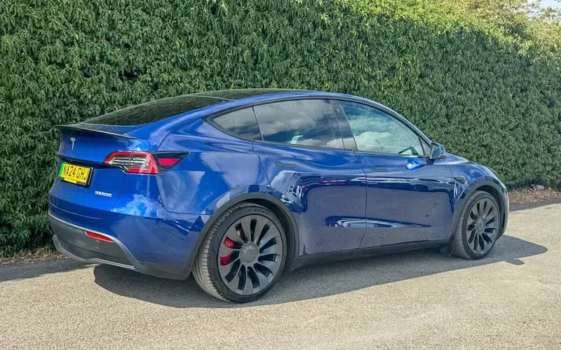 Used Tesla Model Y Performance 317 kW (432 HP) 2024 Blue SUV