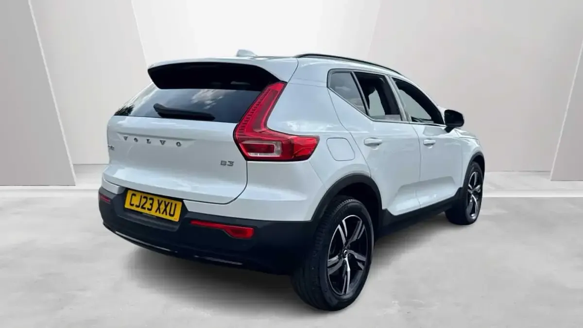 Used Volvo XC40 Plus 161 HP (118 kW) 2024 SUV