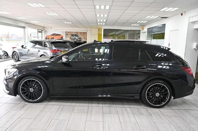 Used Mercedes CLA220 Shooting Brake AMG line 177 HP (130 kW) 2017 Black Estate