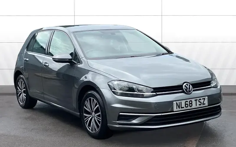 Used VW Golf VII SE 113 HP (83 kW) 2018 Hatchback