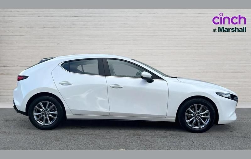Begagnad Mazda 3 Center-Line 138 HK (101 kW) 2025 Vit Halvkombi