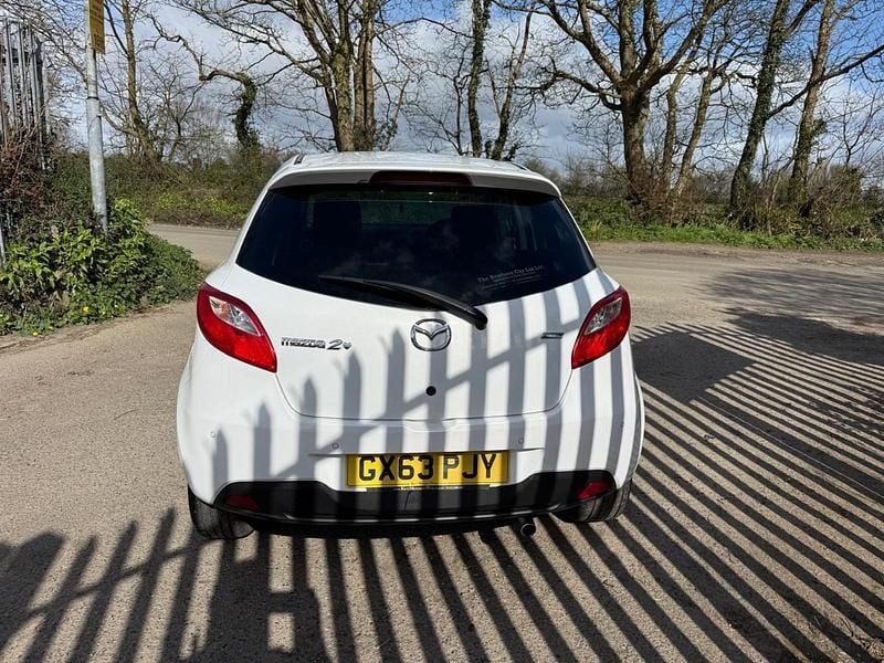 Used Mazda 2 Edition 2013 White Hatchback