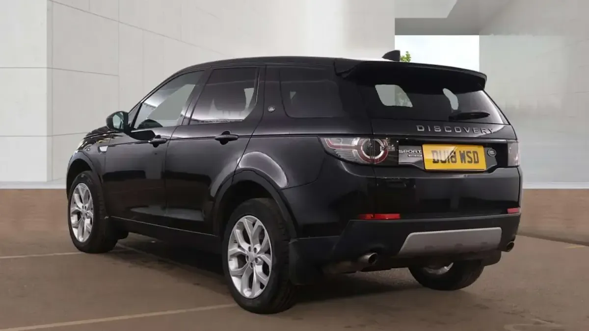 Used Land Rover Discovery Sport HSE 236 HP (173 kW) 2018 Black SUV