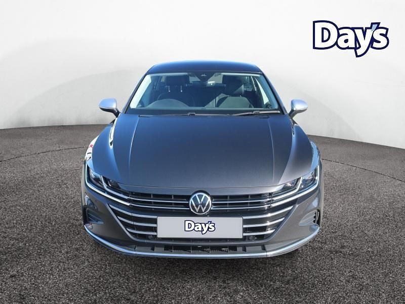 Usado VW Arteon Elegance 150 HP (110 kW) 2022 Cinzento Carrinha