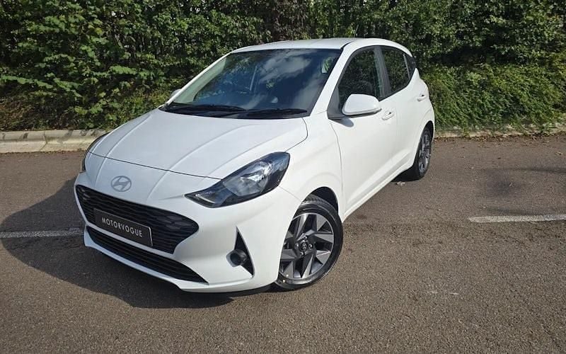 New Hyundai i10 Premium 63 HP (46 kW) 2025 White Hatchback