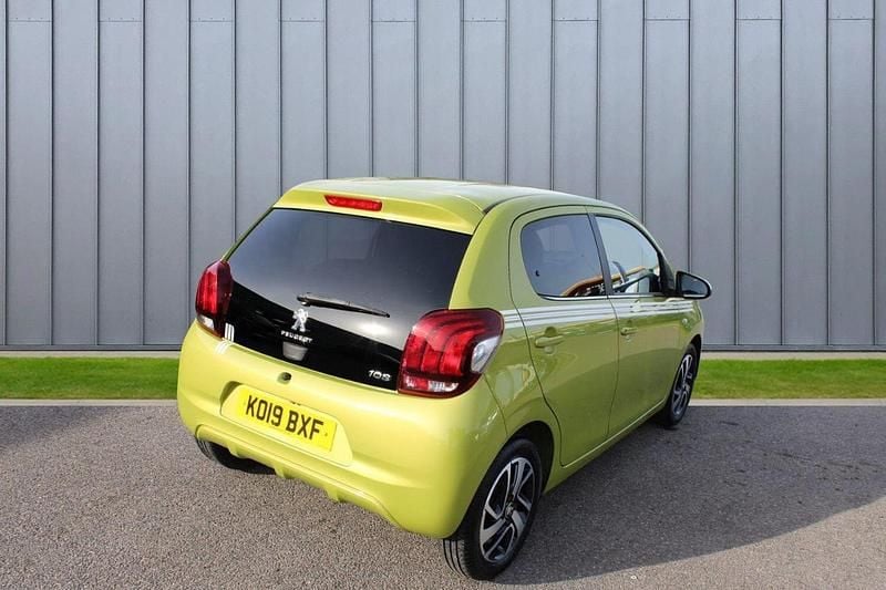 Used Peugeot 108 Collection 71 HP (52 kW) 2019 Green