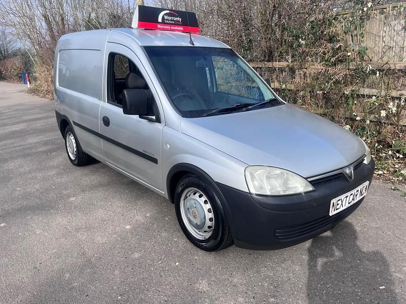 Used Vauxhall Combo 2005 Silver MPV