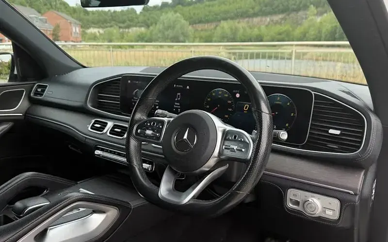 Used Mercedes GLE300 AMG Line Premium 245 HP (180 kW) 2020 White Estate