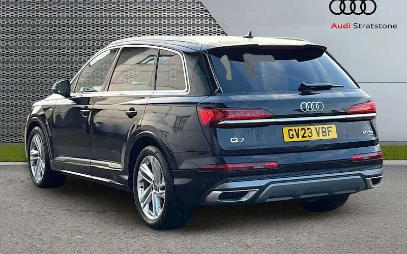 Used Audi Q7 S-Line 286 HP (210 kW) 2023 Black SUV