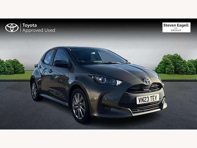 Used Toyota Yaris Hybrid 2023 Bronze Hatchback