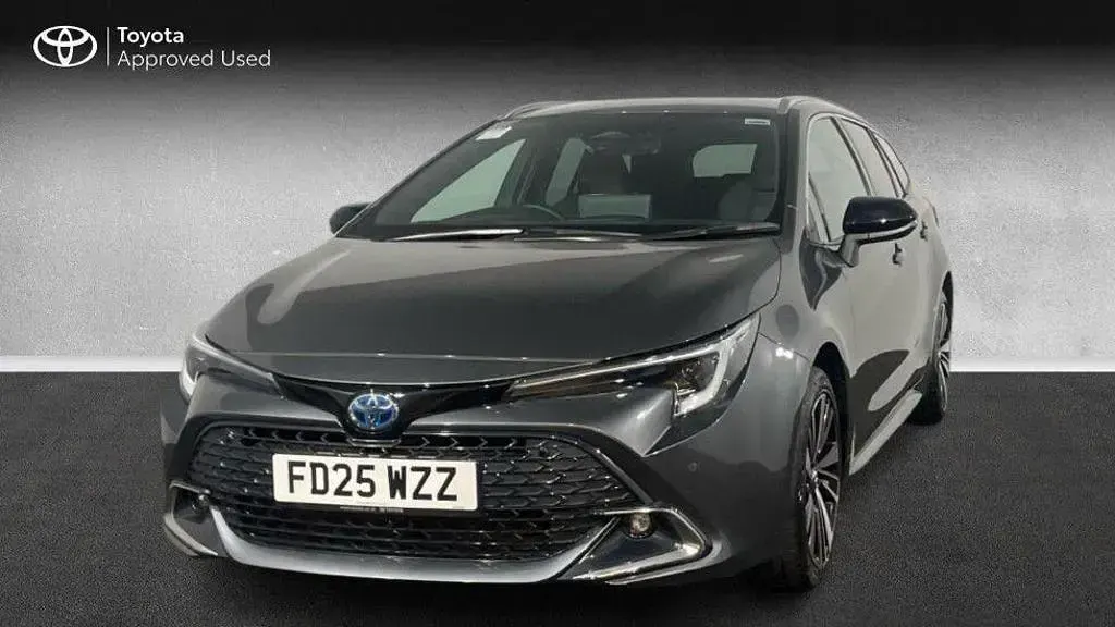 Used Toyota Corolla Design 140 HP (102 kW) 2025 Grey Estate