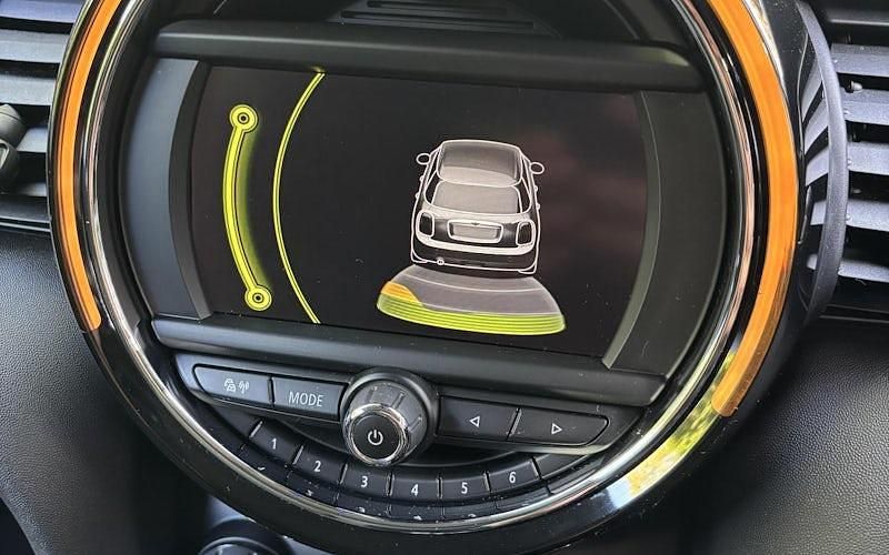 Begagnad Mini Cooper Hatch 136 HK (100 kW) 2017 Halvkombi