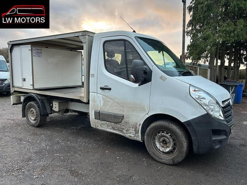 Begagnad Vauxhall Movano 125 HK (91 kW) 2015 Vit Minibuss