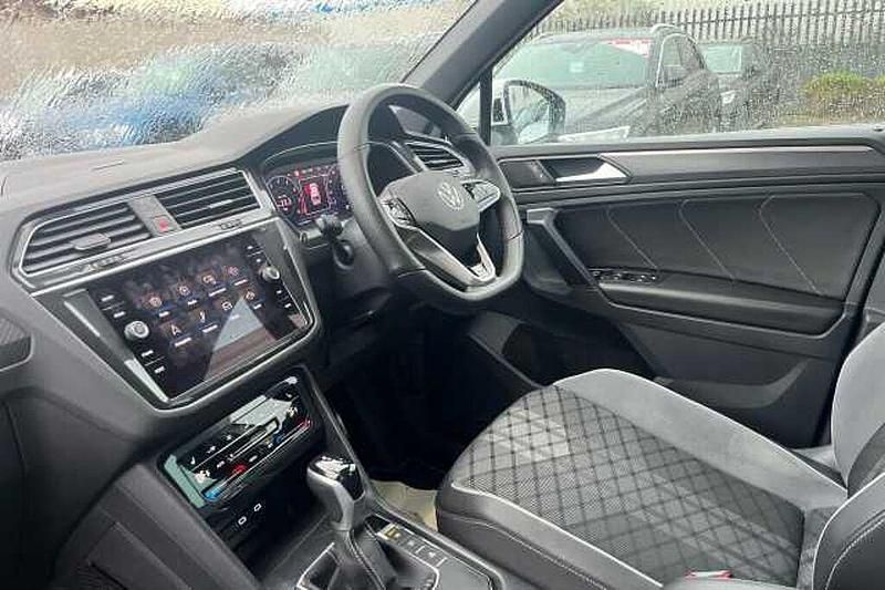Used VW Tiguan R-line 150 HP (110 kW) 2022 White SUV
