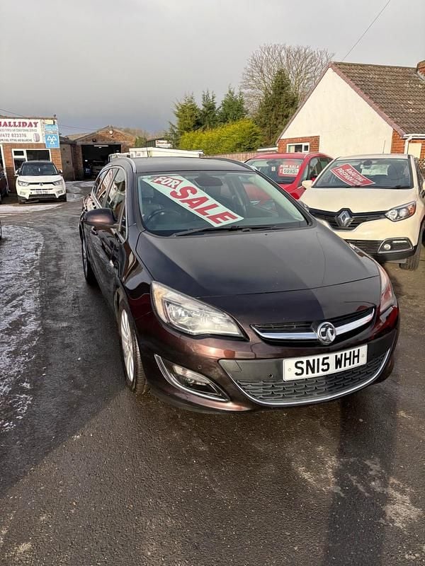 Used Vauxhall Astra Elite 2015 Brown Estate