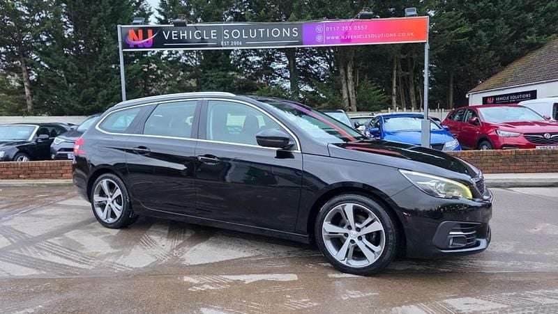 Usado Peugeot 308 Allure 2019 Preto Carrinha