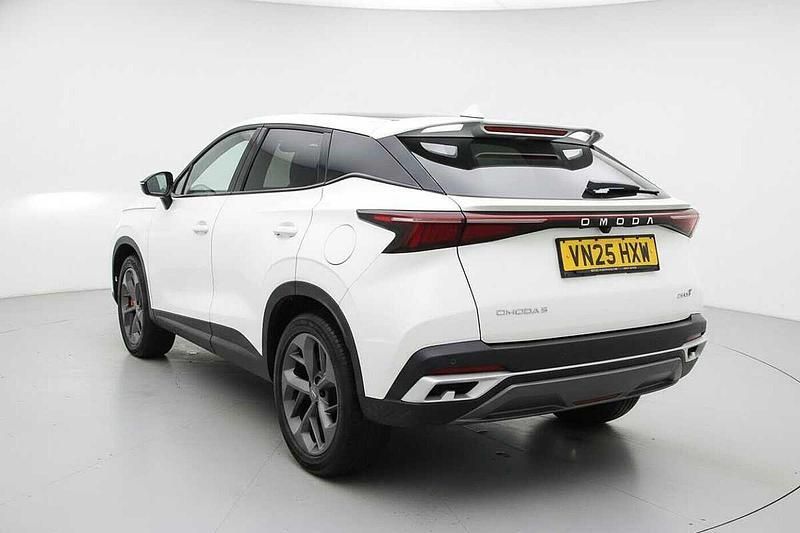Used Omoda 5 186 HP (136 kW) 2025 White SUV