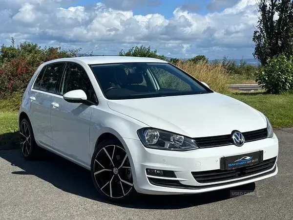 Used VW Golf VII Edition 110 HP (80 kW) 2016 White Hatchback
