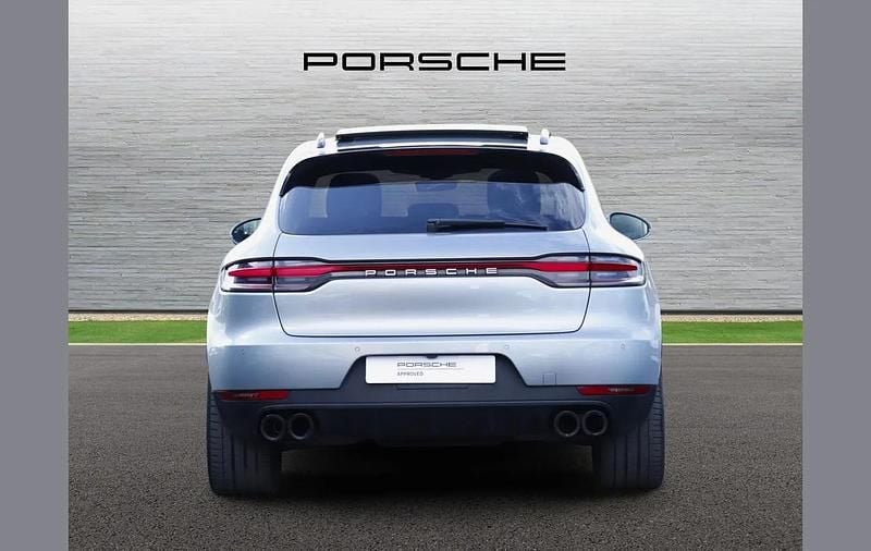 Used Porsche Macan 241 HP (177 kW) 2019 Silver SUV
