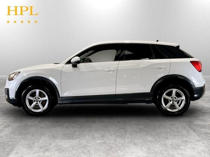 Used Audi Q2 Business 116 HP (85 kW) 2020 White SUV