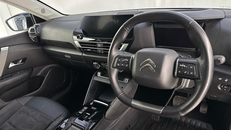 Used Citroën e-C4 100 kW (136 HP) 2024 White Hatchback