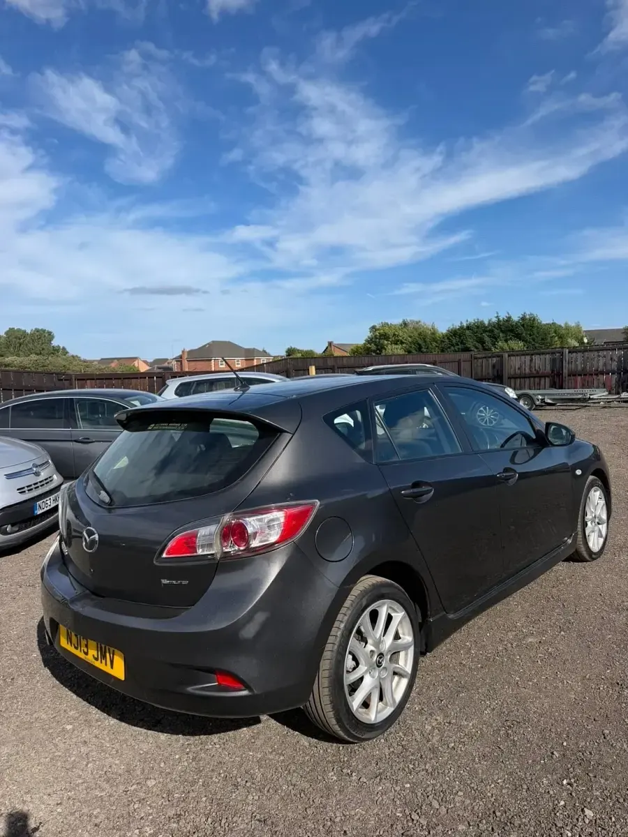 Used Mazda 3 105 HP (77 kW) 2013 Grey Hatchback