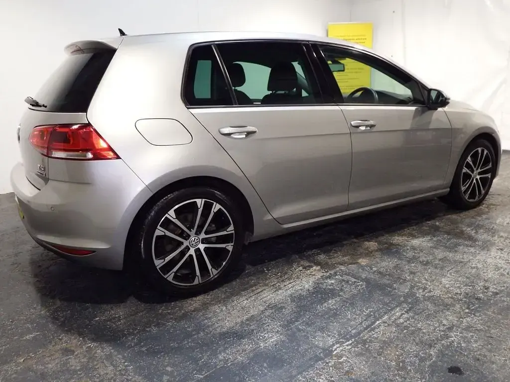 Used VW Golf VII GT 150 HP (110 kW) 2015 Silver Hatchback