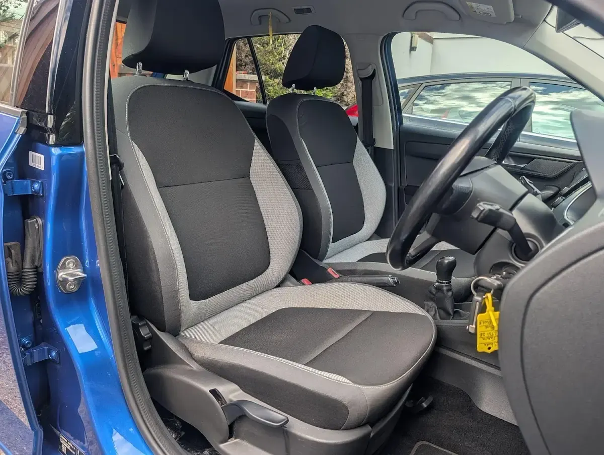 Used Skoda Fabia SE 90 HP (66 kW) 2015 Blue Hatchback
