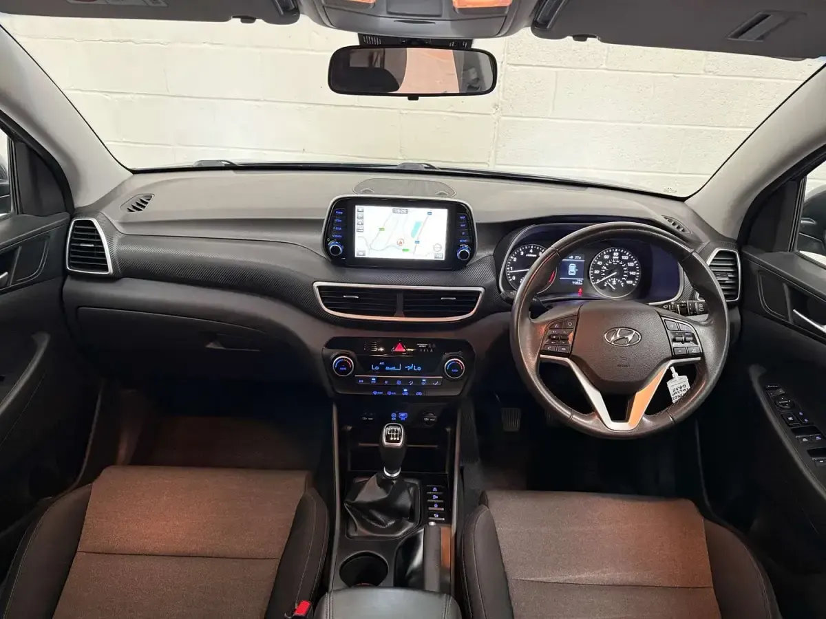 Used Hyundai Tucson SE 132 HP (97 kW) 2020 Grey SUV