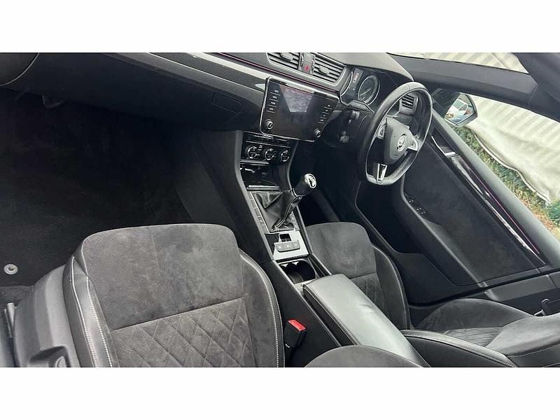 Used Skoda Superb SportLine 150 HP (110 kW) 2019 Black Estate