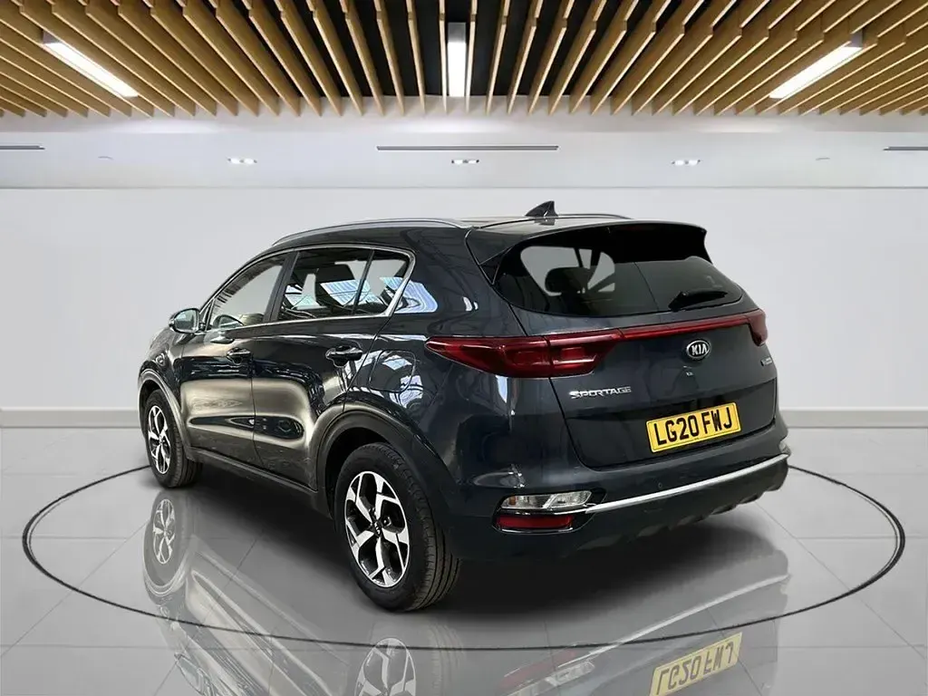 Usado Kia Sportage 136 HP (100 kW) 2020 Cinzento SUV