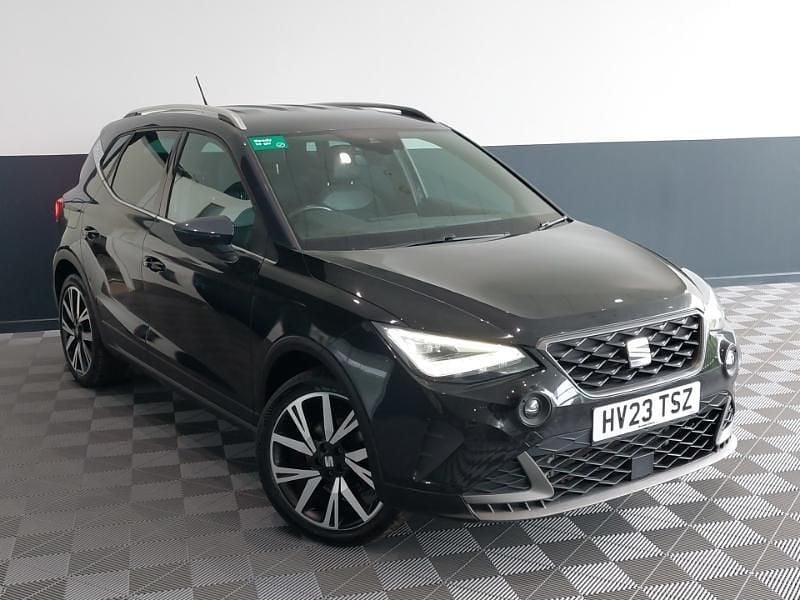 Black Used 2023 Seat Arona FR SUV | £13,498 (A bit pricey) - Image 1/4