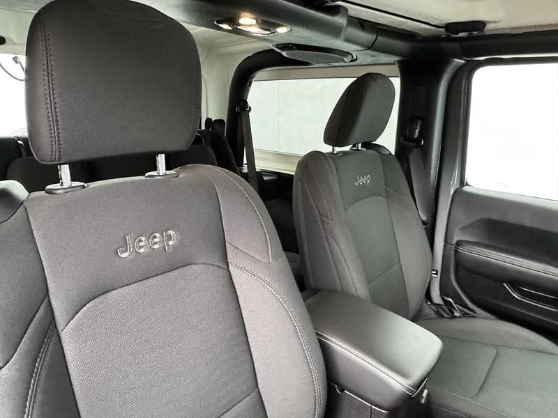 Used Jeep Wrangler Sahara 272 HP (200 kW) 2020 Grey SUV