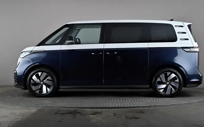 Used VW ID. Buzz Pro 150 kW (204 HP) 2023 MPV