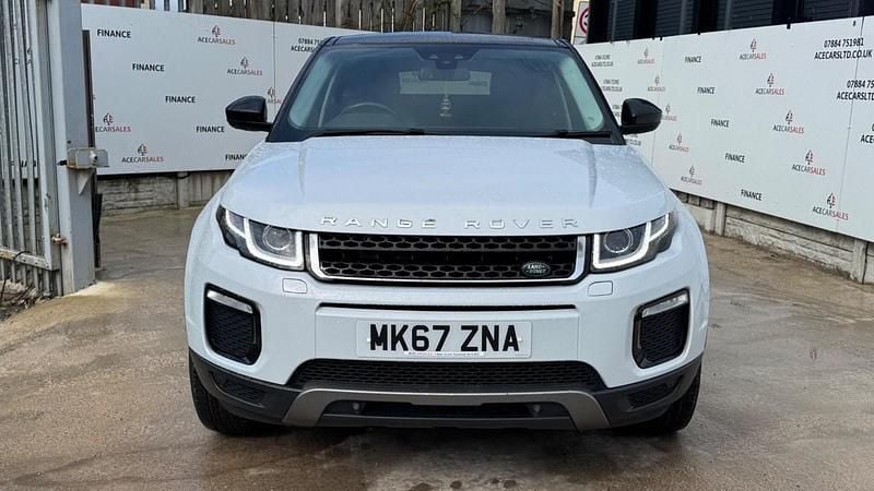 Used Land Rover Range Rover evoque SE 2017 White Estate