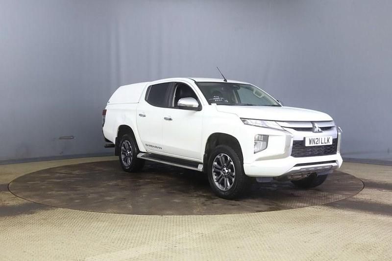 White Used 2021 Mitsubishi L200 Pickup | £15,250 (Fair price) - Image 1/4