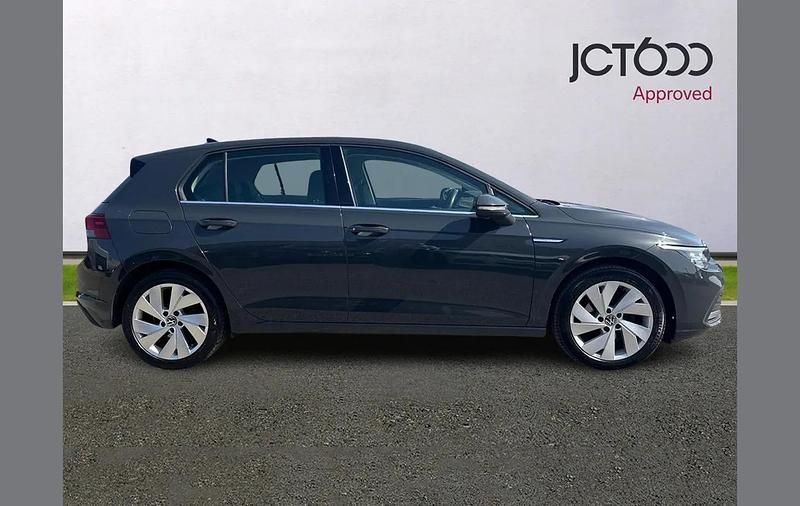 Used VW Golf VIII Style 147 HP (108 kW) 2022 Grey Hatchback
