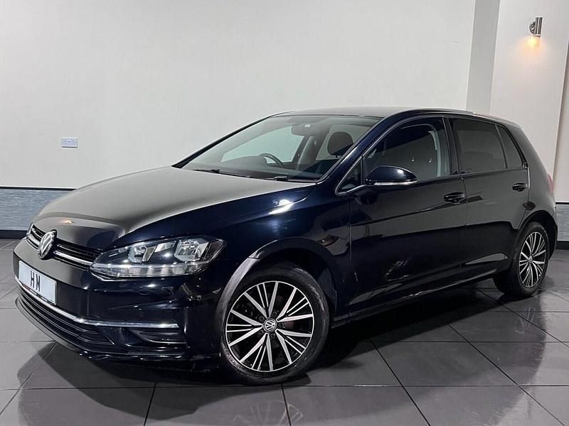 Black Used 2017 VW Golf VII SE Hatchback | £10,395 (Fair price) - Image 1/4