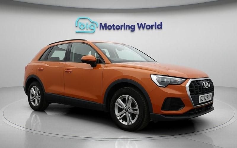 Begagnad Audi Q3 150 HK (110 kW) 2022 Orange SUV