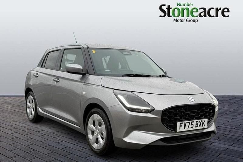 New Suzuki Swift 82 HP (60 kW) 2025 Silver Hatchback