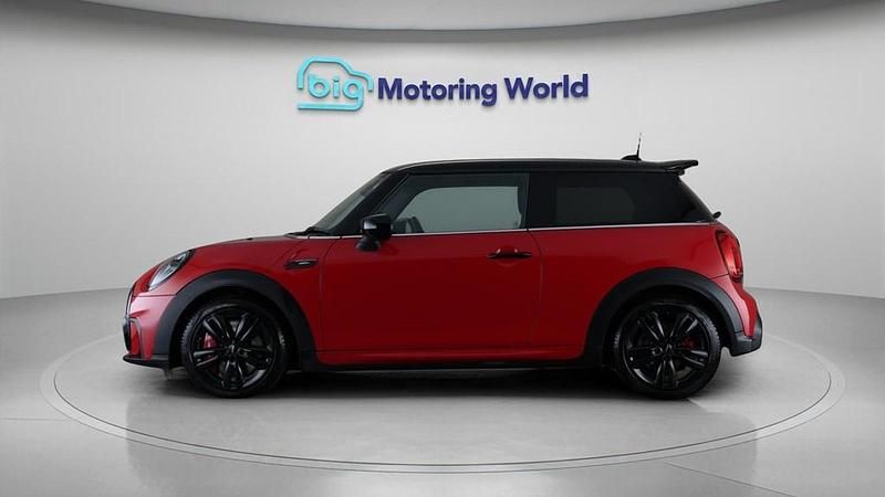 Used Mini John Cooper Works Hatch 231 HP (169 kW) 2021 Red Hatchback