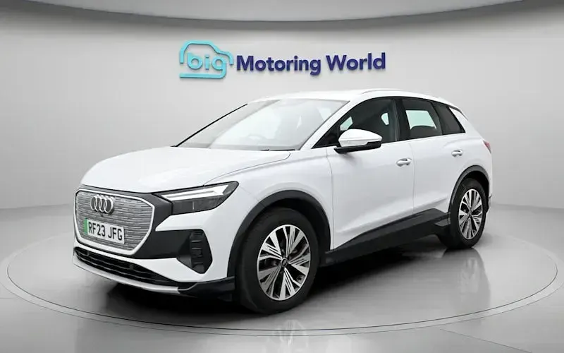 Second-hand Audi Q4 e-tron Sport 125 kW (170 CP) 2022 Alb SUV