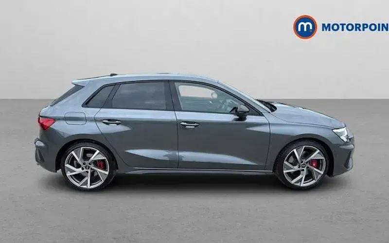 Usado Audi S3 Sportback Black Edition 310 CV (228 kW) 2023 Gris Utilitario