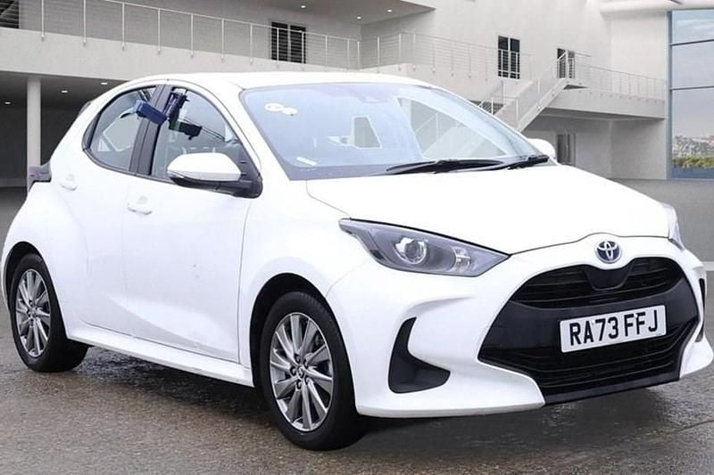Used 2024 Toyota Yaris Hybrid | £16,499 (Good price) - Image 1/1