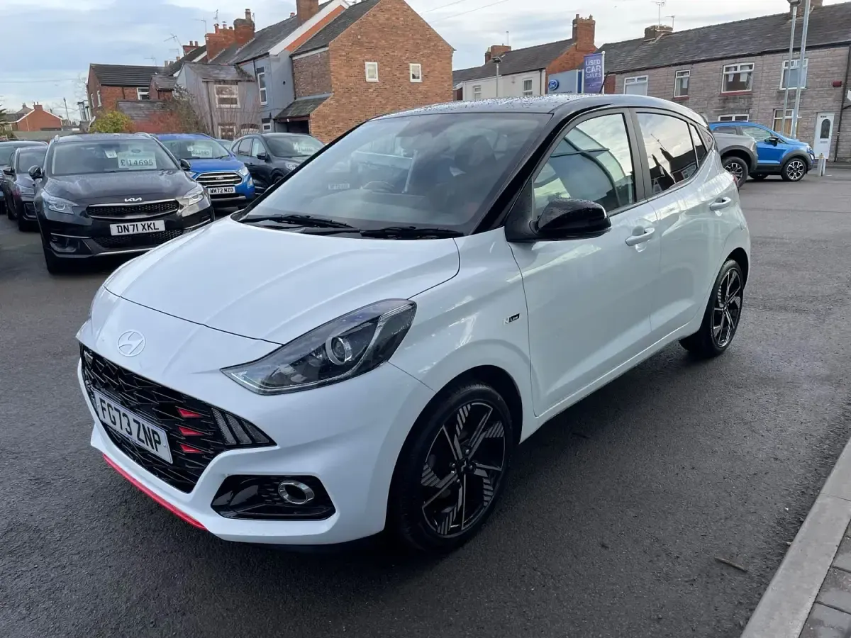Gebraucht Hyundai i10 N Line 100 PS (73 kW) 2023 Weiß Kleinwagen
