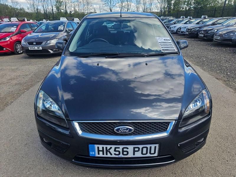 Used Ford Focus Zetec 100 HP (73 kW) 2007 Grey Hatchback