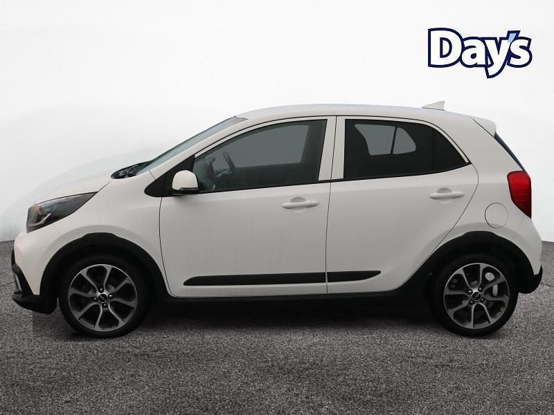 Used Kia Picanto X-Line 66 HP (48 kW) 2022 White Hatchback