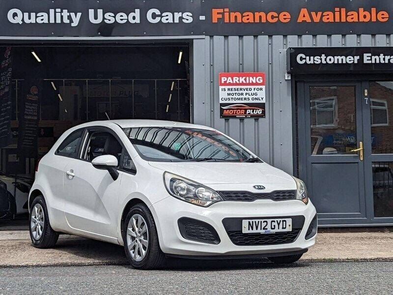 White Used 2012 Kia Rio 2 Hatchback | £3,990 (Fair price) - Image 1/4